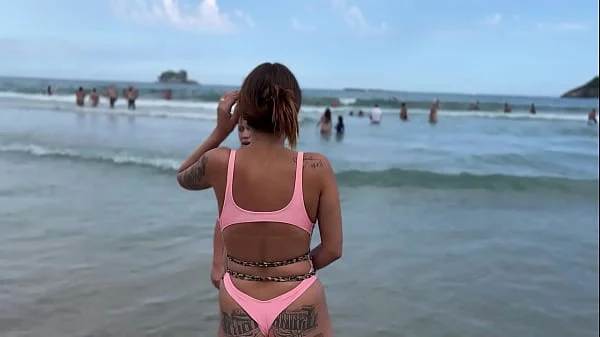 Virada na praia com amigos