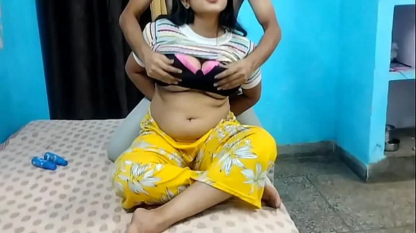 Cute girl sexy boobs इतनी सुंदर लड़की को देख के मुझ से रहा नहीं गया xxxsoniya