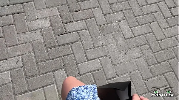 Stepmom makes a DeepThroat to Stepson in the car to the ThroatPie