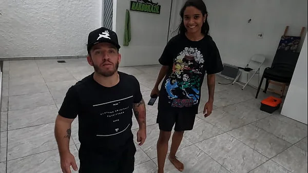 Pitoco chegou junto da ninfeta e quer meter o ferro - Jasmine Santanna