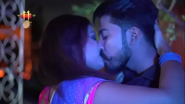 INDIAN hot romantic sex video on internet