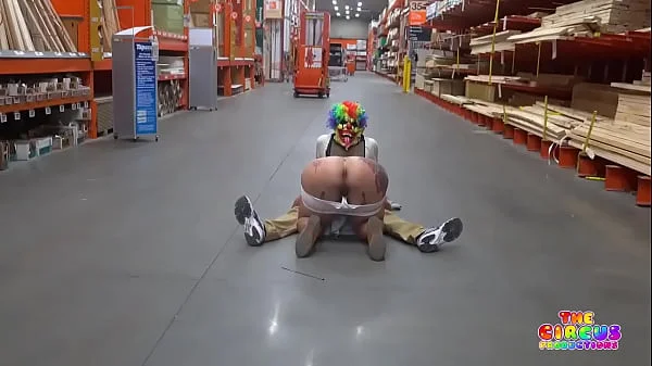 Clown gets dick sucked in The Home Depot