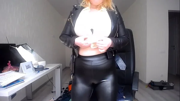 Hot amateur in leather