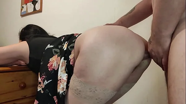 Sexy Mature Housewife with Big Booty Deep Fucked Doggystyle and Cum inside Ass !